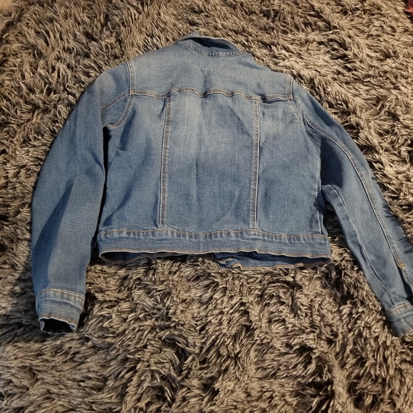 Jean jacket from old navy kids Xl - Picture 2 of 6
